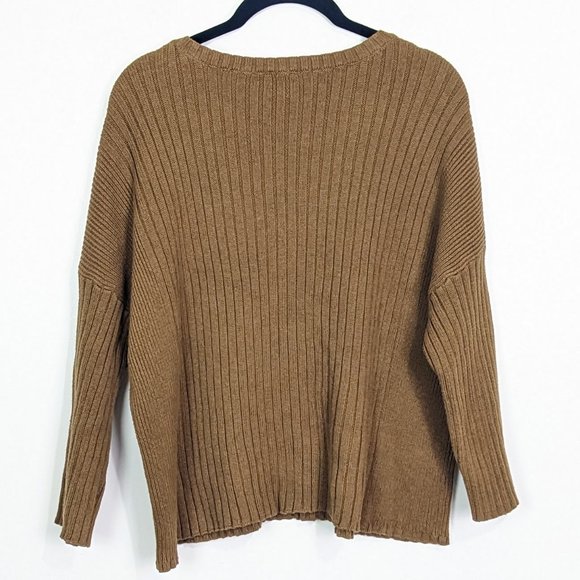 COPY - Cabi Luna Dolman Ribbed Pullover Cropped Sweater Style 3364 Size M - Picture 4 of 7